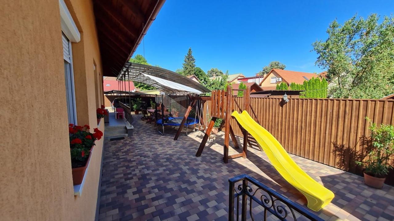 Ada Apartmanhaz Hajduszoboszlo Exterior photo