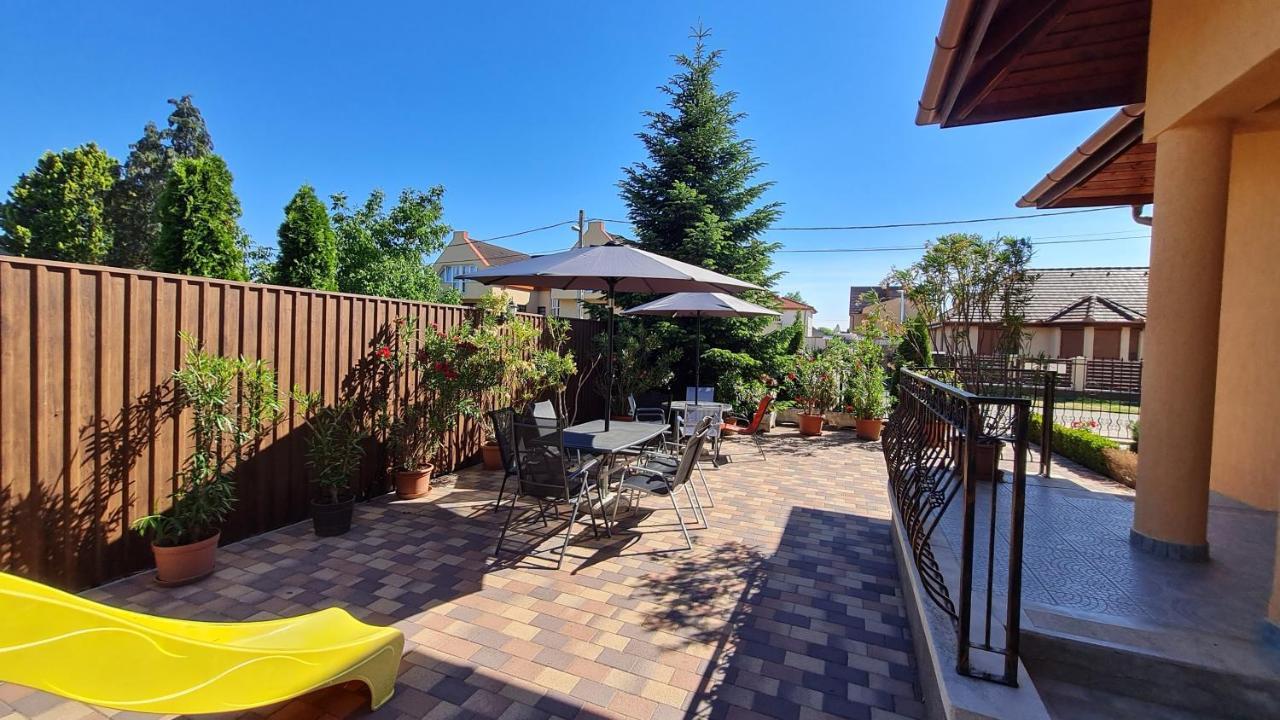 Ada Apartmanhaz Hajduszoboszlo Exterior photo